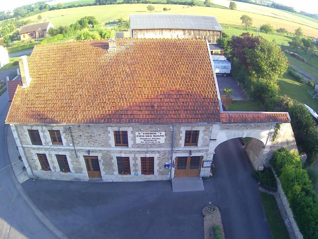 Auberge Du Pied Des Monts Grivy-Loisy Exteriör bild